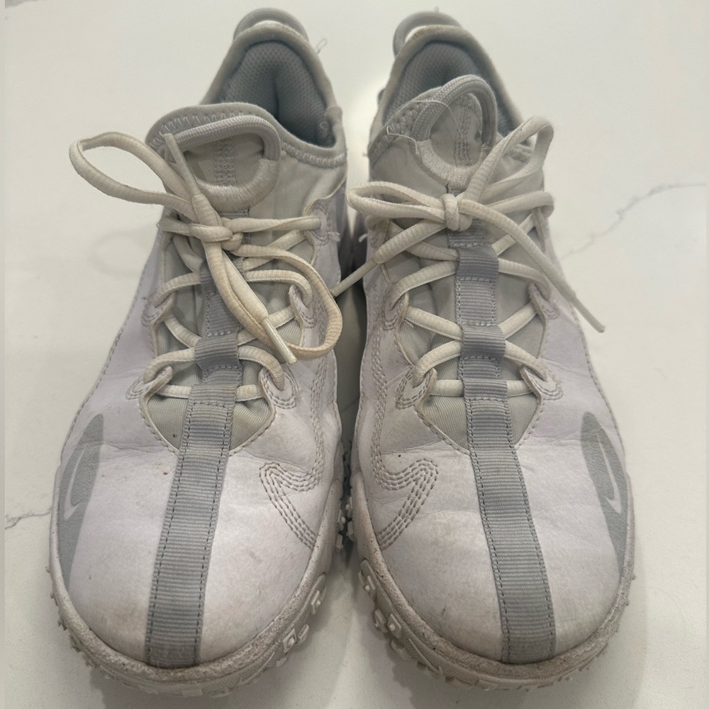 Nike Big Kids Turf Sneakers - White and Gray